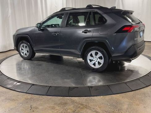 Used 2021 Toyota RAV4 LE image 6