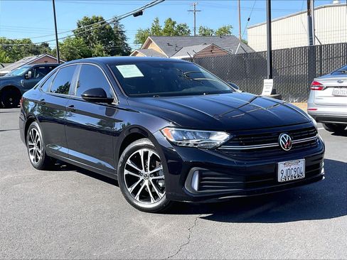 Used 2023 Volkswagen Jetta Sport w/ IQ.Drive Package FWD image 2