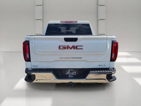 Used 2024 GMC Sierra 1500 SLT AWD/4WD image 5