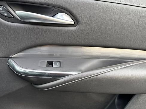 Used 2024 Cadillac XT4 Premium Luxury image 21