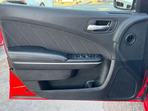 Used 2022 Dodge Charger SXT RWD image 30
