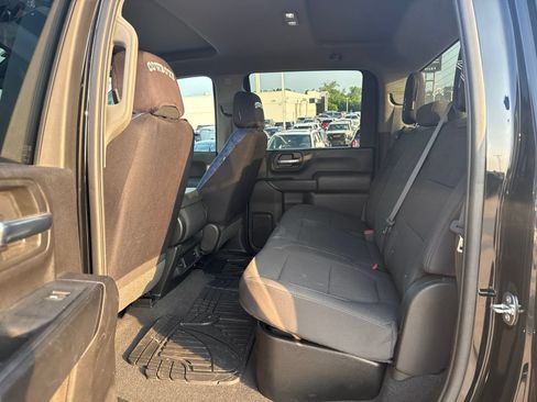 Used 2022 Chevrolet Silverado 2500 Custom w/ Custom Convenience Package AWD/4WD image 13
