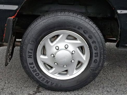 Used 2014 Ford E-150 and Econoline 150 w/ Power Group RWD image 12