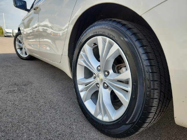 Used 2014 Chevrolet Impala LT w/ Convenience Package FWD image 19