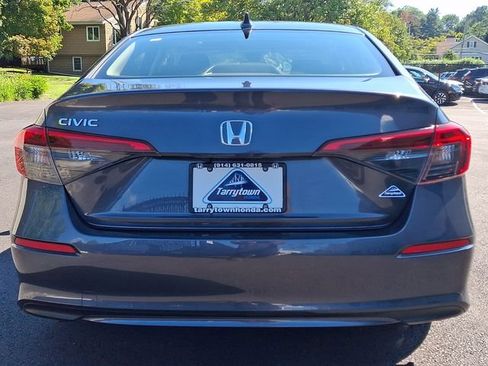 Used 2022 Honda Civic EX image 5