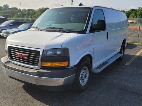 Used 2019 GMC Savana 2500 w/ Driver Convenience Package RWD image 2
