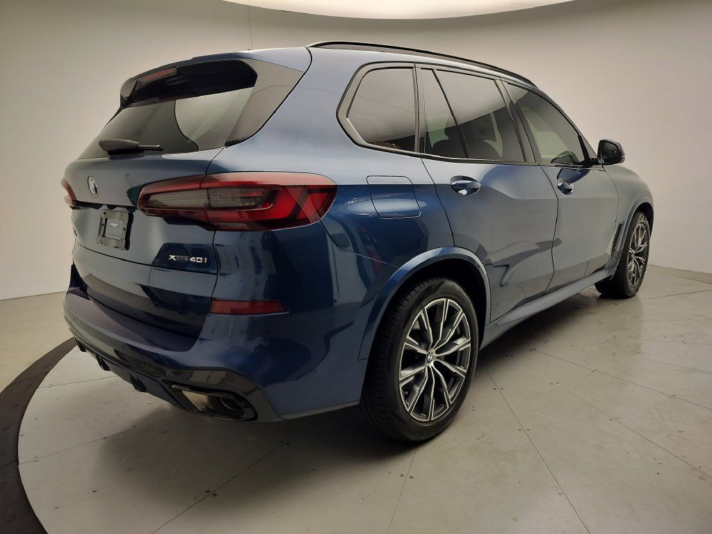 Certified 2023 BMW X5 xDrive40i w/ M Sport Package AWD/4WD image 3