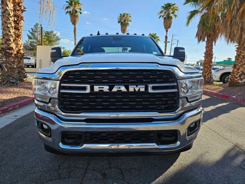 Used 2024 RAM 3500 Big Horn AWD/4WD image 2