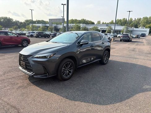 Used 2025 Lexus NX 350 AWD w/ Accessory Package (2T) image 7