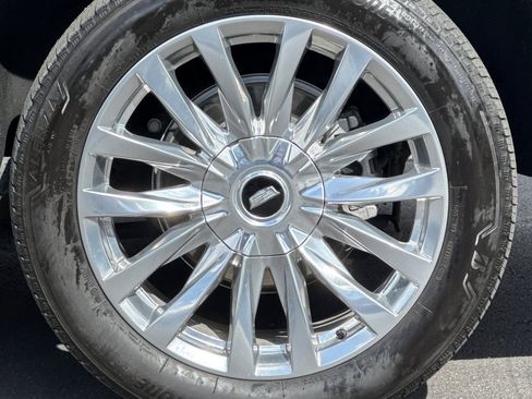 Certified 2024 Cadillac Escalade Premium Luxury image 42