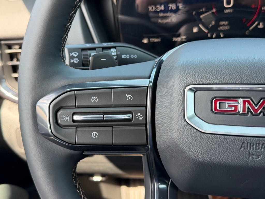 New 2027 GMC Terrain AT4 w/ Technology Package II AWD/4WD image 25