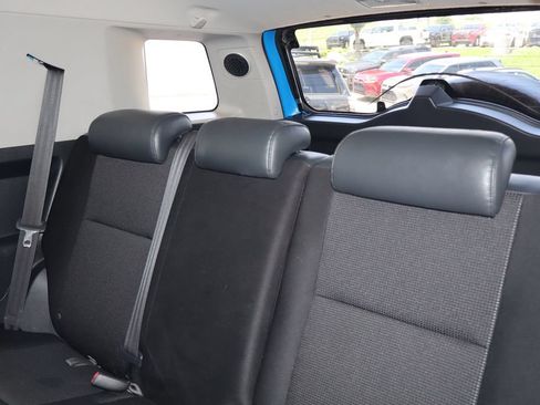Used 2007 Toyota FJ Cruiser 4WD image 26