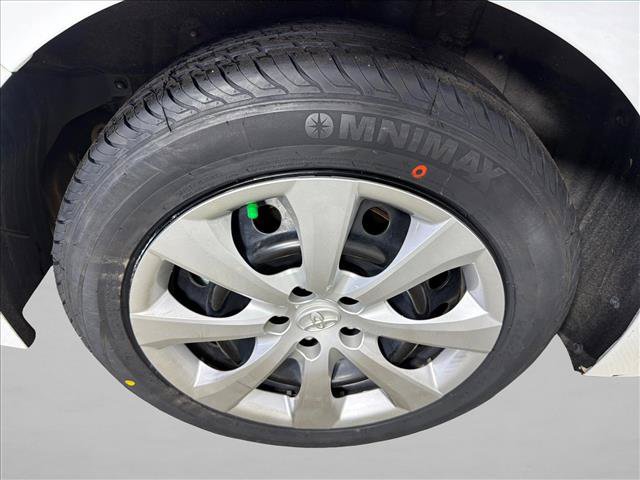 Used 2025 Toyota Corolla LE FWD image 17