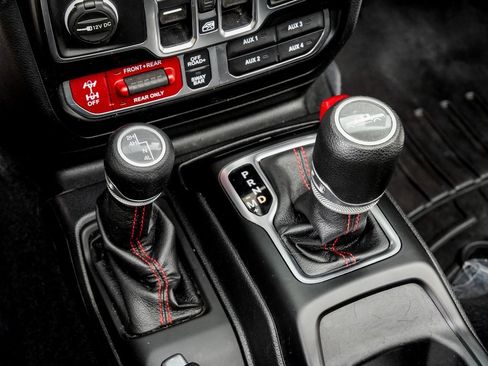 Used 2020 Jeep Gladiator Rubicon image 20