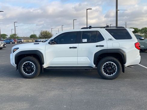 New 2026 Toyota 4Runner TRD Off-Road Premium AWD/4WD image 8