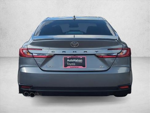 Used 2026 Toyota Camry Hybrid FWD image 6