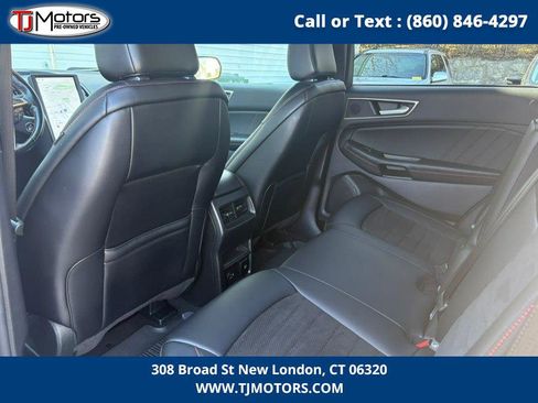 Used 2022 Ford Edge ST-Line w/ Class II Trailer Tow Package image 11