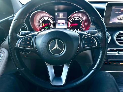 Used 2018 Mercedes-Benz GLC 300 image 25