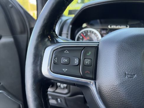 Used 2019 RAM 1500 Laramie AWD/4WD image 36