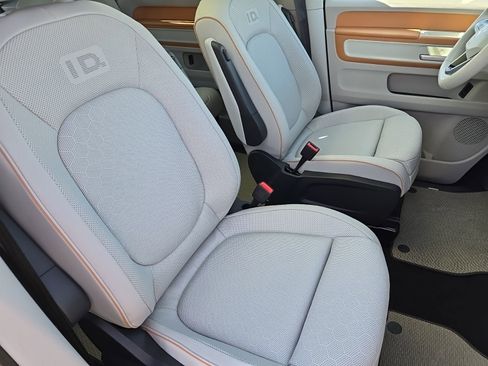 New 2025 Volkswagen ID. Buzz Pro S Plus image 18
