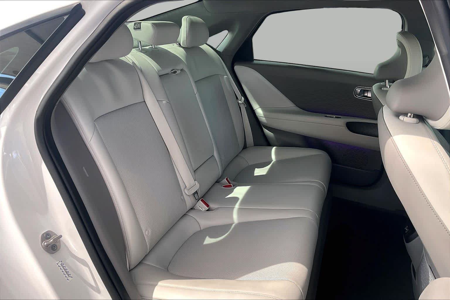 Used 2024 Hyundai Ioniq 6 SEL RWD image 19