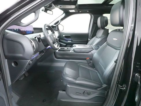 New 2026 Ford Expedition Platinum image 22