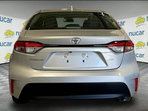 Used 2024 Toyota Corolla LE image 5