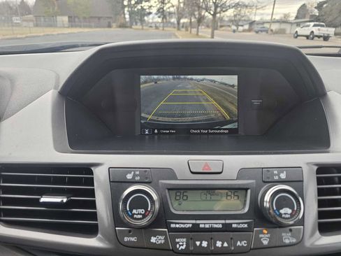 Used 2014 Honda Odyssey EX-L image 16