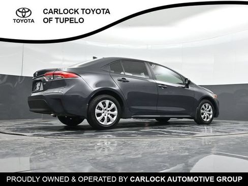 Used 2025 Toyota Corolla LE FWD image 38