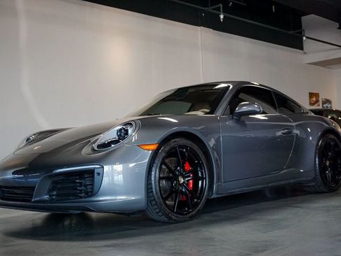 Used 2017 Porsche 911 GT3 RS image 3