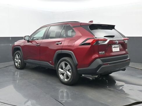 Used 2019 Toyota RAV4 Limited w/ Limited Grade Weather Package AWD/4WD image 3