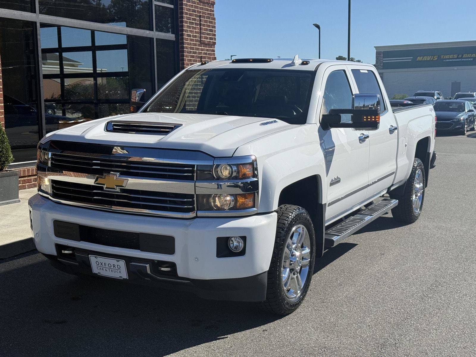 Used 2017 Chevrolet Silverado 2500 High Country w/ Duramax Plus Package AWD/4WD image 1