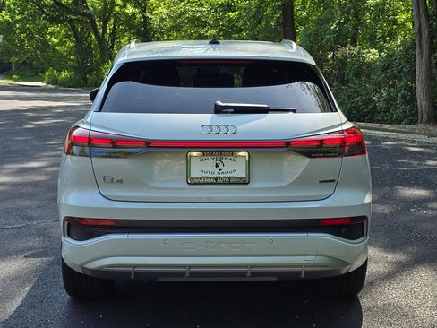 Used 2023 Audi Q4 e-tron Premium w/ Convenience Package image 5