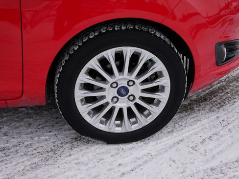 Used 2014 Ford Fiesta Titanium image 15