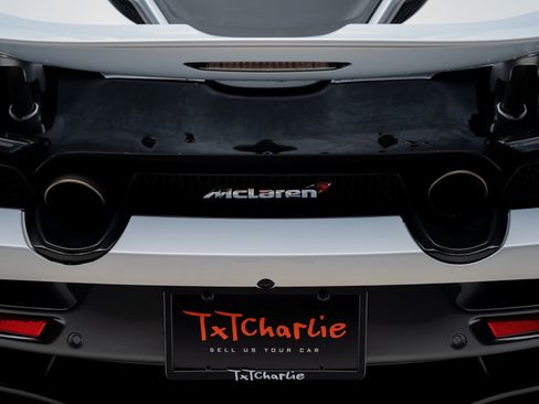 Used 2018 McLaren 720S image 30