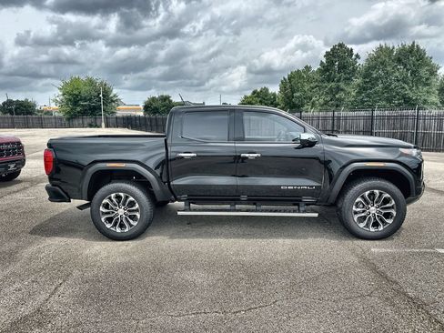 New 2026 GMC Canyon Denali AWD/4WD image 10