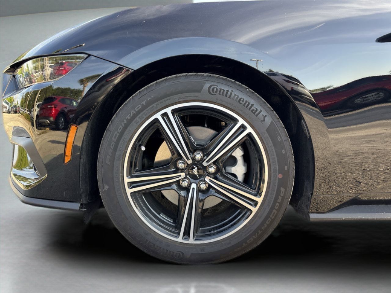 Certified 2025 Ford Mustang Coupe RWD image 29