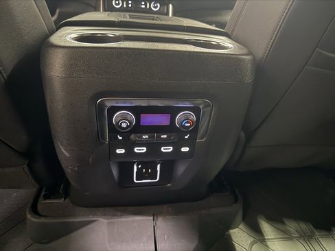 Certified 2024 Chevrolet Tahoe Premier image 9