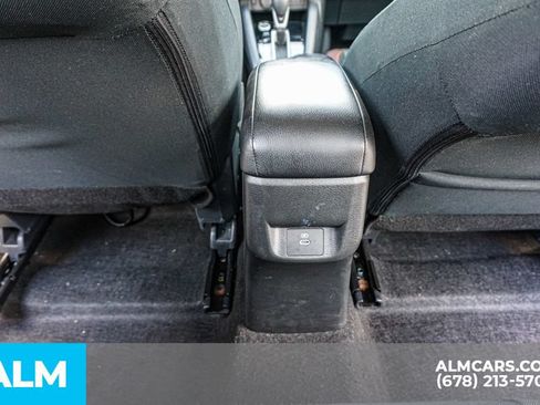 Used 2024 Nissan Versa SR FWD image 30