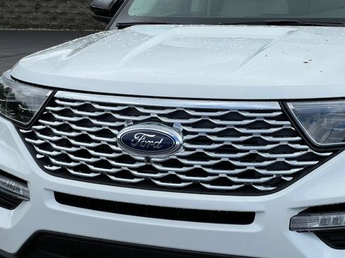 Used 2023 Ford Explorer Platinum w/ Equipment Group 601A AWD/4WD image 42