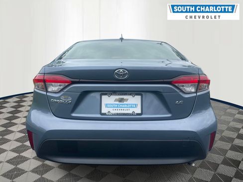 Used 2023 Toyota Corolla LE w/ LE Premium Package FWD image 5