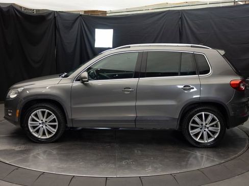 Used 2011 Volkswagen Tiguan SEL AWD/4WD image 8