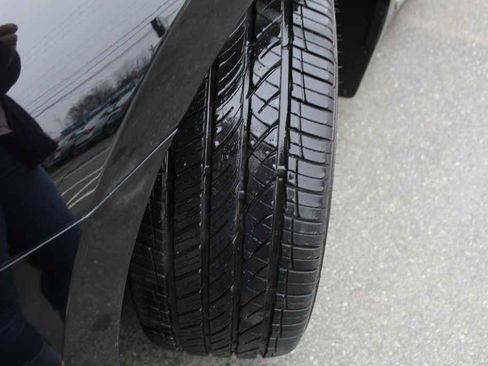 Used 2016 Hyundai Equus Signature image 33