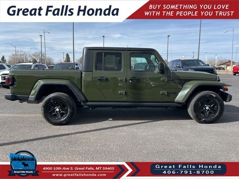 Used 2022 Jeep Gladiator Sport AWD/4WD image 8