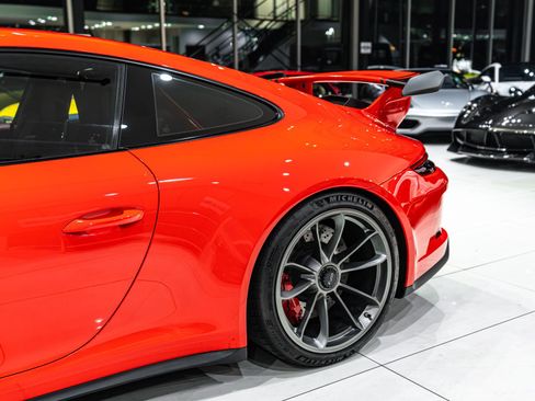 Used 2018 Porsche 911 GT3 image 40