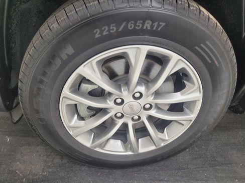 Used 2022 Jeep Cherokee Latitude Lux AWD/4WD image 31