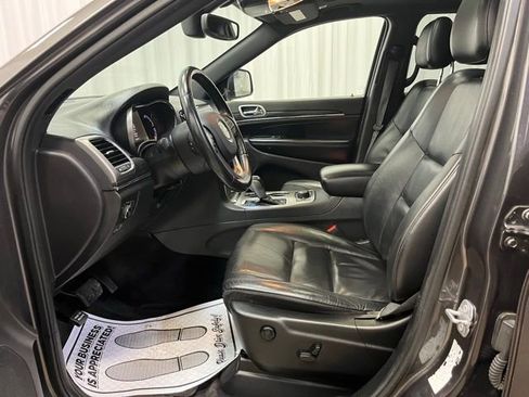 Used 2019 Jeep Grand Cherokee Limited image 4