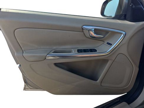 Used 2016 Volvo S60 T5 Premier w/ Convenience Package FWD image 26