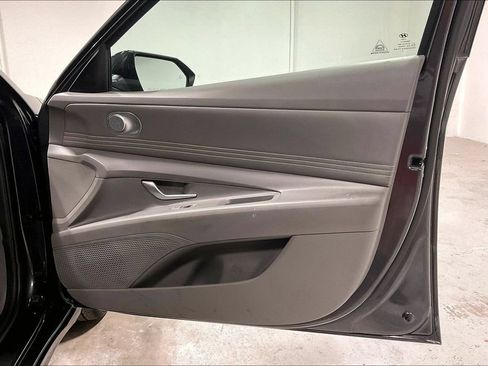 Used 2023 Hyundai Elantra SEL w/ Convenience Package FWD image 22