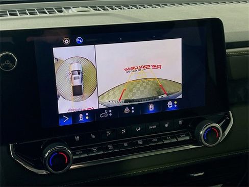 Used 2023 Chevrolet Colorado ZR2 w/ ZR2 Convenience Package III image 18